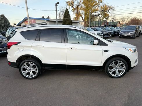 Used 2019 Ford Escape Titanium AWD/4WD image 10