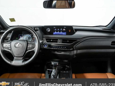 Used 2021 Lexus UX 250h image 16