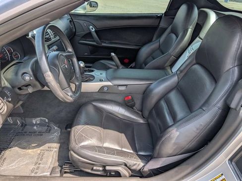 Used 2005 Chevrolet Corvette Convertible w/ Preferred Equipment Group image 11