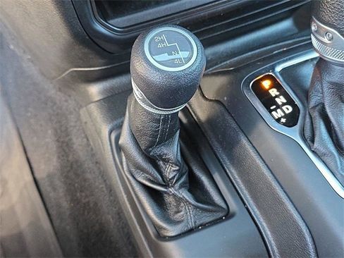 Certified 2022 Jeep Wrangler Willys image 14