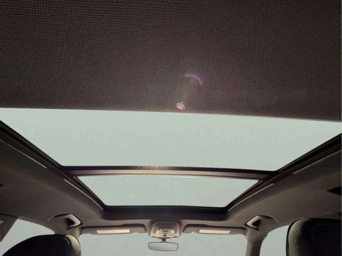 Used 2019 Audi Q8 Premium w/ Convenience Package image 16