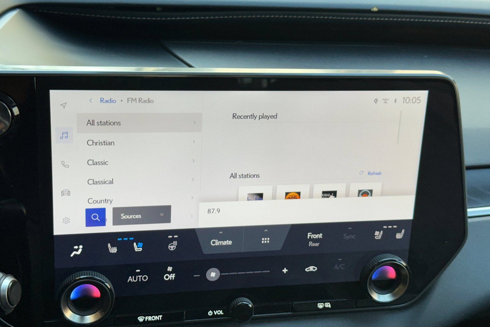 Used 2023 Lexus RX 350 Premium w/ Accessory Package (Z1) FWD image 19
