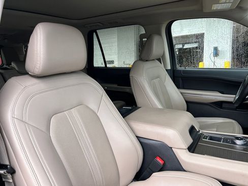 Certified 2024 Ford Expedition Max Limited image 15