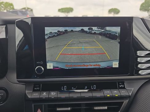 Used 2026 Toyota Camry SE w/ Convenience Package image 23