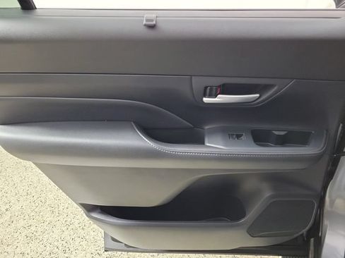 Used 2026 Toyota Grand Highlander AWD image 15
