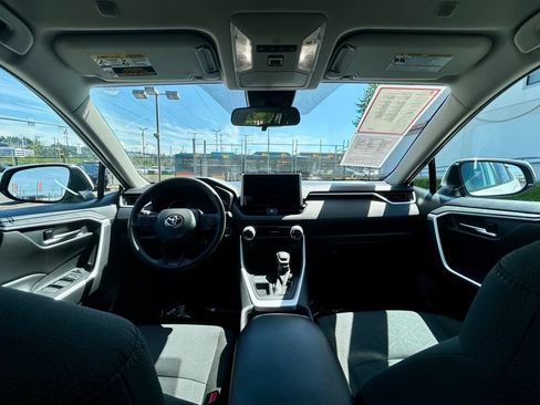 Certified 2025 Toyota RAV4 XLE FWD image 18