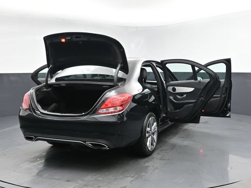 Used 2018 Mercedes-Benz C 300 4MATIC Sedan image 31
