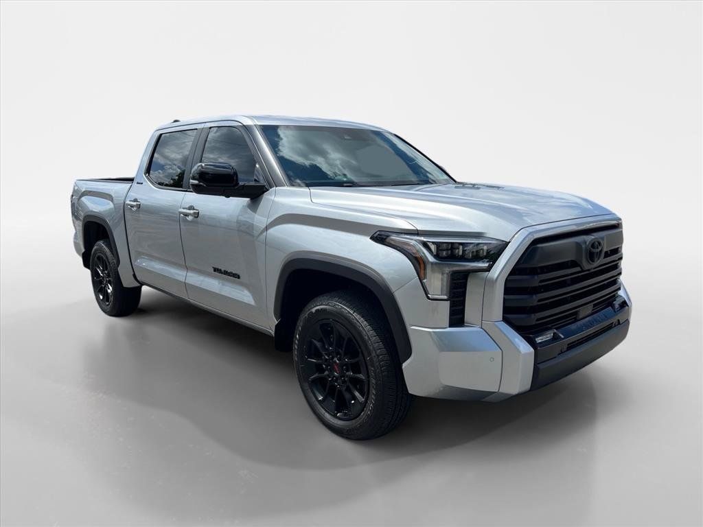 Used 2026 Toyota Tundra Limited AWD/4WD image 7