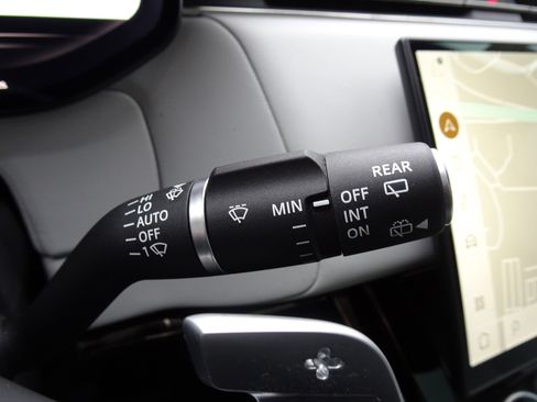 Certified 2023 Land Rover Range Rover Sport SE image 32