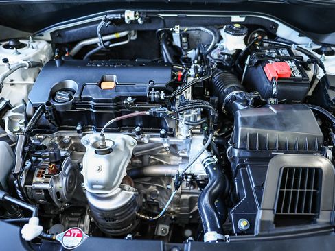 Used 2025 Honda HR-V LX image 34