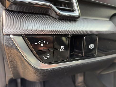 Used 2023 Kia Sportage SX image 13