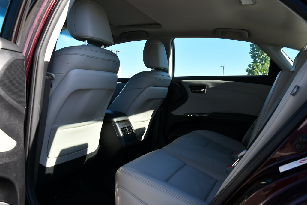 Used 2018 Toyota Avalon XLE Premium FWD image 24
