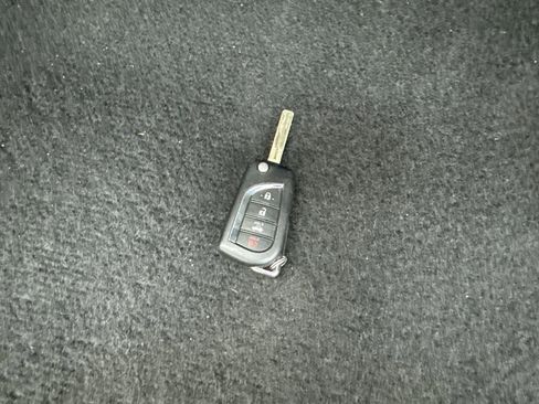 Used 2024 Toyota Camry SE FWD image 75