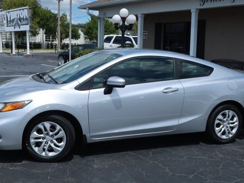 Used 2014 Honda Civic LX image 9