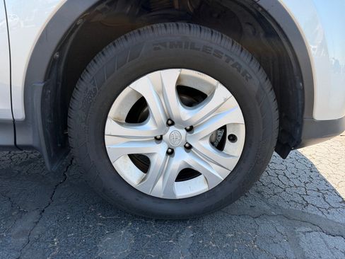 Used 2015 Toyota RAV4 LE AWD/4WD image 24