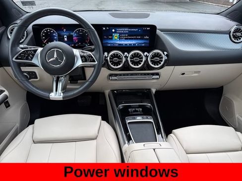 Used 2025 Mercedes-Benz GLA 250 4MATIC image 23