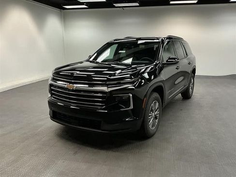 New 2026 Chevrolet Traverse LT w/ LPO, Floor Liner Package FWD image 1