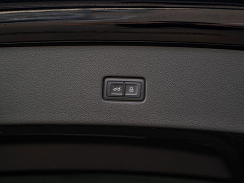 Used 2021 Audi Q8 Premium w/ Convenience Package image 48