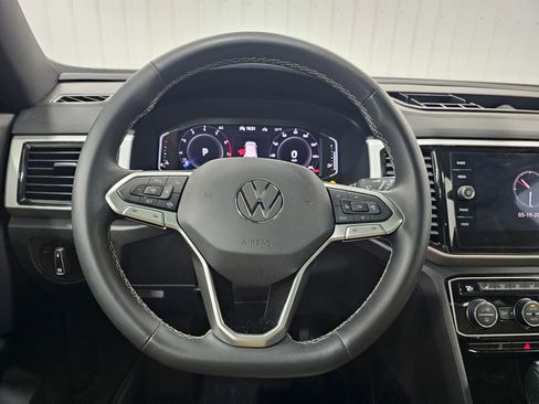 Used 2022 Volkswagen Atlas Cross Sport SE AWD/4WD image 13