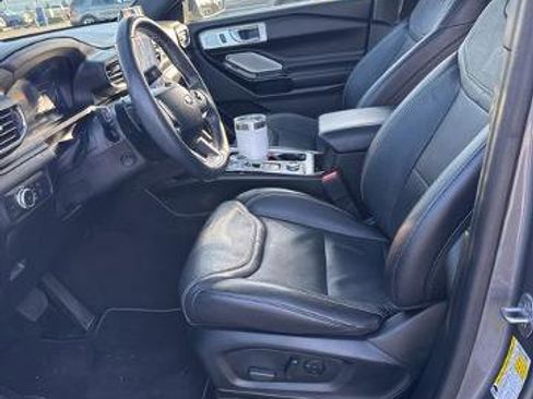 Certified 2022 Ford Explorer ST w/ Equipment Group 401A image 17