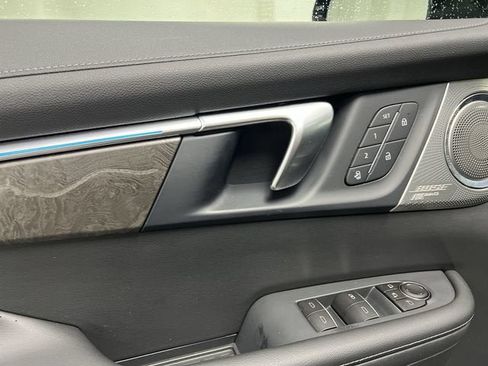 Certified 2025 Buick Enclave Avenir w/ Super Cruise Package FWD image 24