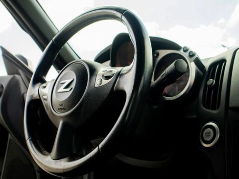 Used 2009 Nissan 370Z NISMO RWD image 20