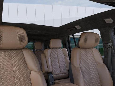New 2025 Cadillac Escalade IQ Luxury 2 w/ LPO, Radiant Package AWD/4WD image 24