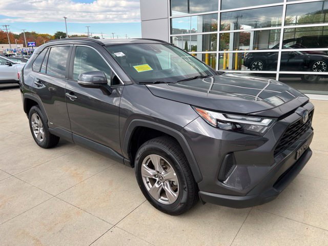 Used 2024 Toyota RAV4 XLE w/ Convenience Package AWD/4WD image 2