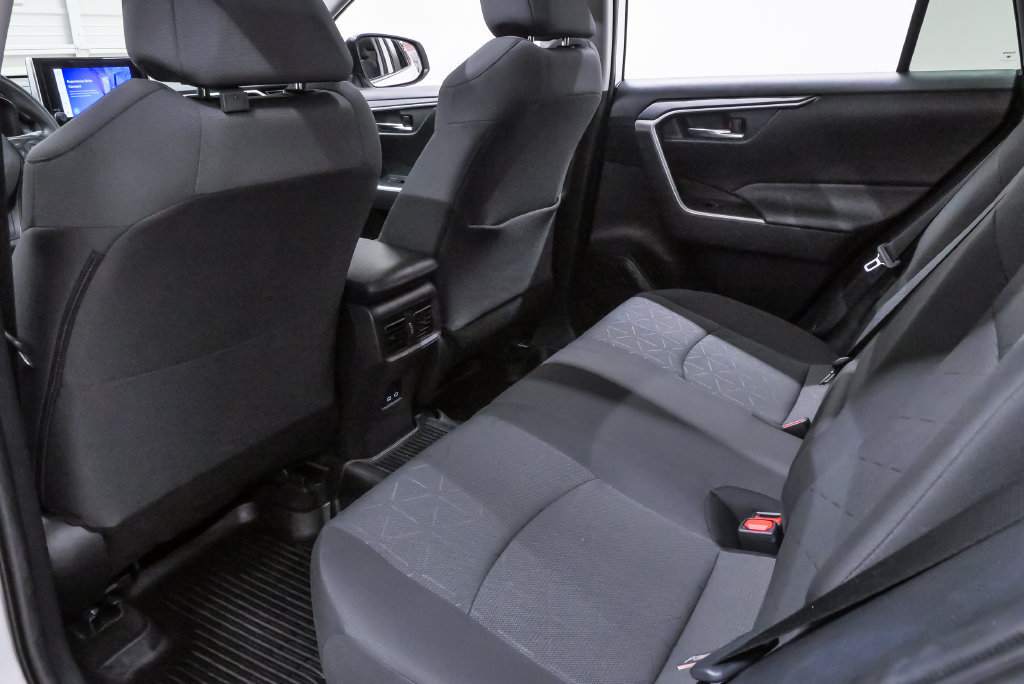 Used 2024 Toyota RAV4 XLE w/ Convenience Package FWD image 11