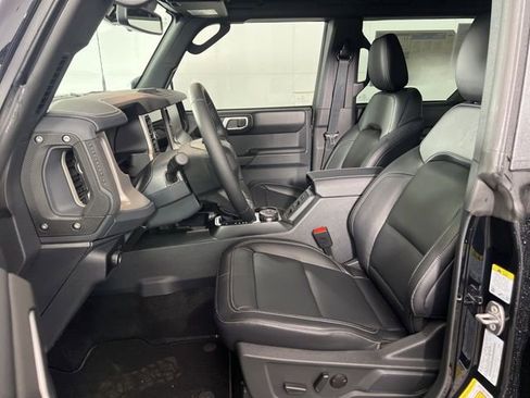 New 2026 Ford Bronco Outer Banks w/ Sasquatch Package AWD/4WD image 9