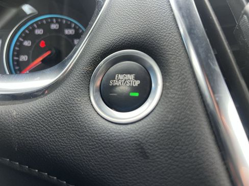 Certified 2023 Chevrolet Traverse LT image 17