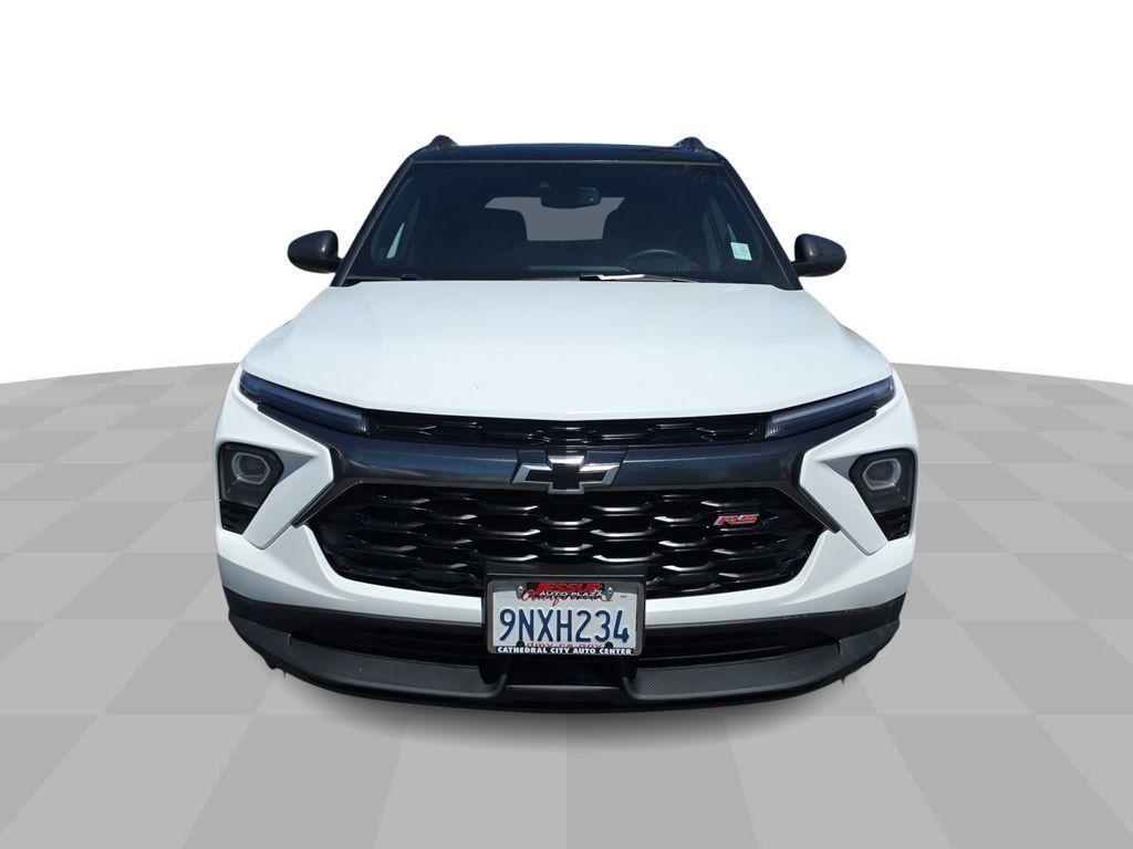 Used 2024 Chevrolet TrailBlazer RS w/ Convenience Package FWD image 3