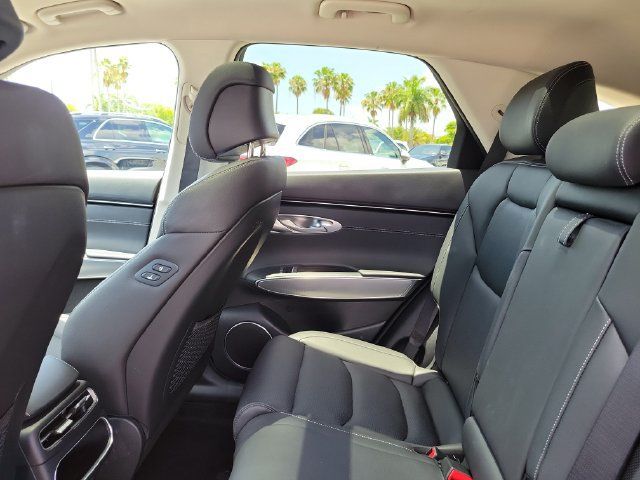 Used 2024 Genesis GV70 2.5T w/ Select Package AWD/4WD image 15