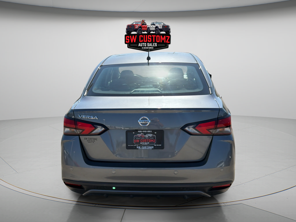 Used 2022 Nissan Versa S FWD image 6