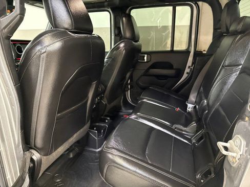 Used 2020 Jeep Gladiator Overland image 34
