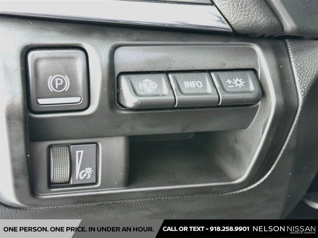 Used 2021 Cadillac CT4 V w/ Technology Package RWD image 10