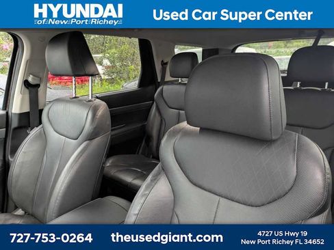 Used 2020 Hyundai Palisade SEL FWD image 3