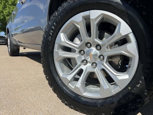 Used 2025 Chevrolet Silverado 1500 LTZ w/ LTZ Premium Package image 10