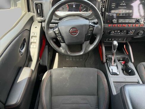Used 2025 Nissan Frontier PRO-4X w/ Pro Convenience Package AWD/4WD image 11