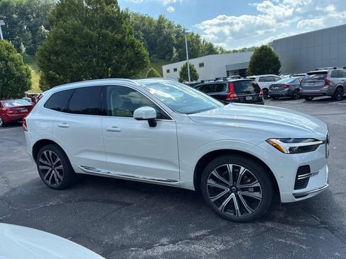 Used 2023 Volvo XC60 T8 Ultimate w/ Climate Package AWD/4WD image 6