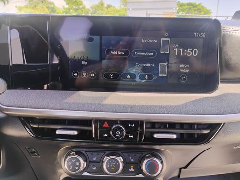Used 2025 Nissan Kicks SV w/ SV Premium Package FWD image 64