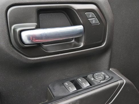 Used 2022 Chevrolet Silverado 1500 Custom image 24