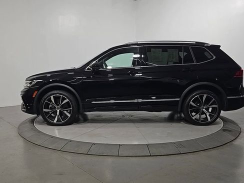 Certified 2024 Volkswagen Tiguan SEL R-Line AWD/4WD image 2