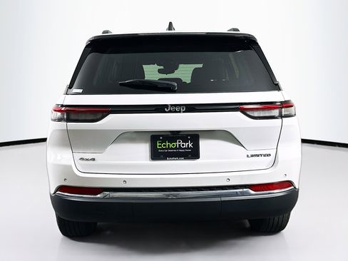 Used 2023 Jeep Grand Cherokee Limited AWD/4WD image 7