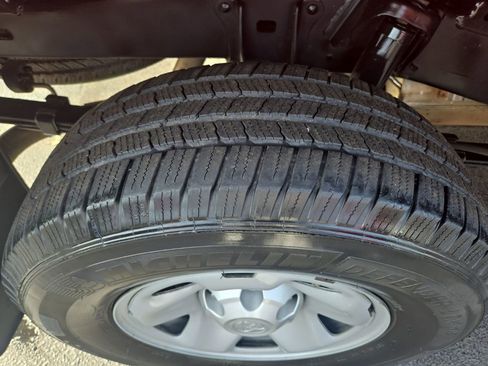 Used 2019 Toyota Tacoma SR5 image 29