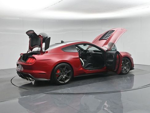 Used 2021 Ford Mustang Shelby GT500 w/ Carbon Fiber Track Pack image 4