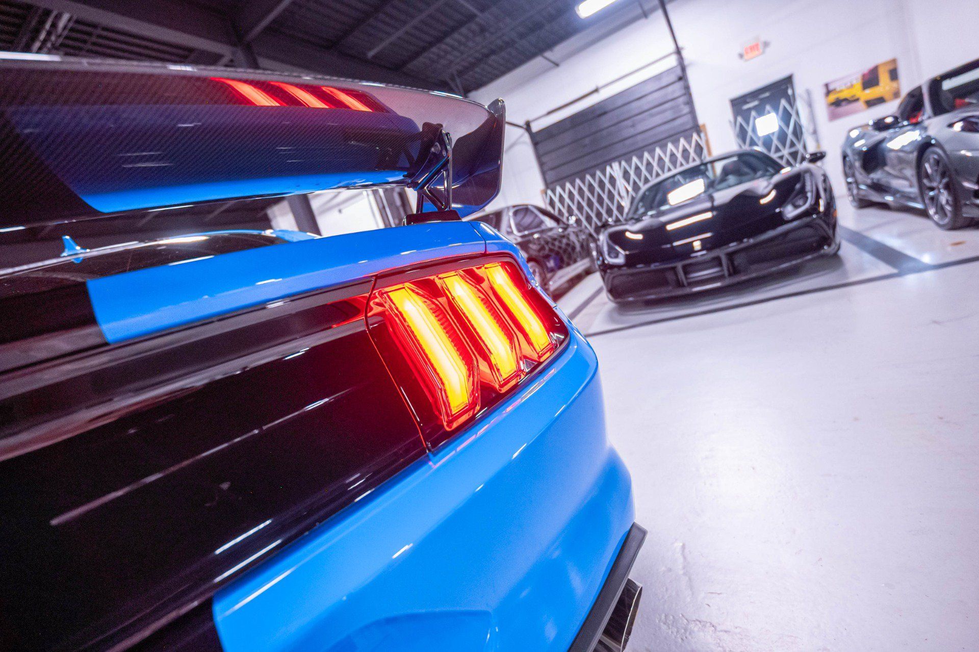 Used 2022 Ford Mustang Shelby GT500 w/ Carbon Fiber Track Pack RWD image 50