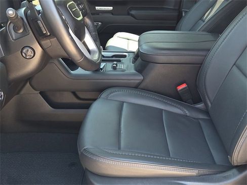 Used 2024 GMC Sierra 1500 Denali image 17