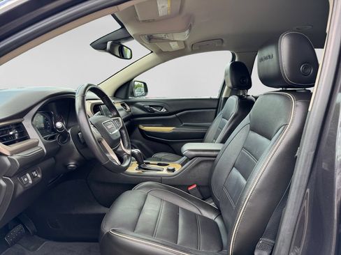 Used 2018 GMC Acadia Denali w/ Technology Package AWD/4WD image 14