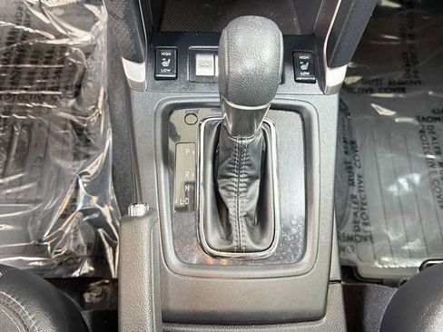 Used 2017 Subaru Forester 2.5i Touring AWD/4WD image 22